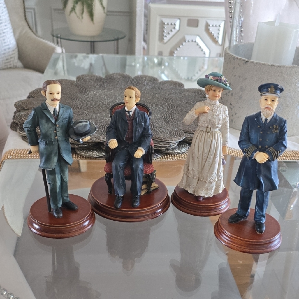Titanic Harland & Wolf Belfast Maritime Heritage Collection Classic Figurine